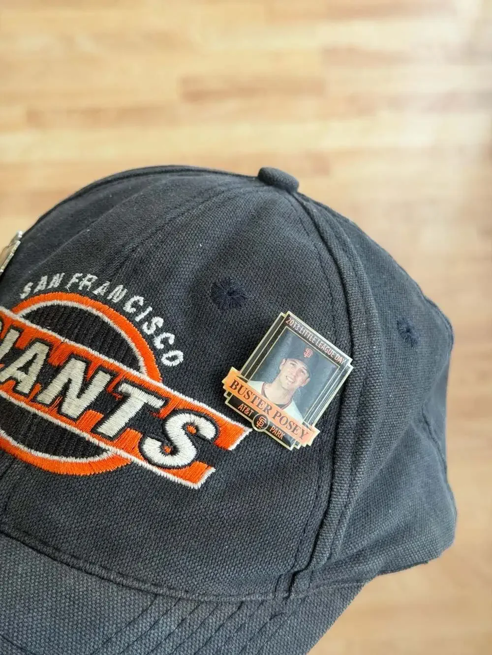 San Francisco Giants Nike Flex Fit Cap With 4 2002 Collector's Pins Barry Bonds
